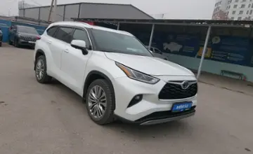 Toyota Highlander 2023 года за 35 000 000 тг. в Шымкент фото 2