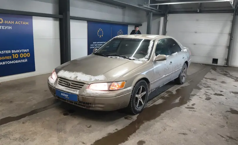 Toyota Camry 1999 года за 2 500 000 тг. в Астана
