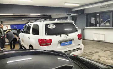 Toyota Sequoia 2009 года за 15 000 000 тг. в Астана фото 4