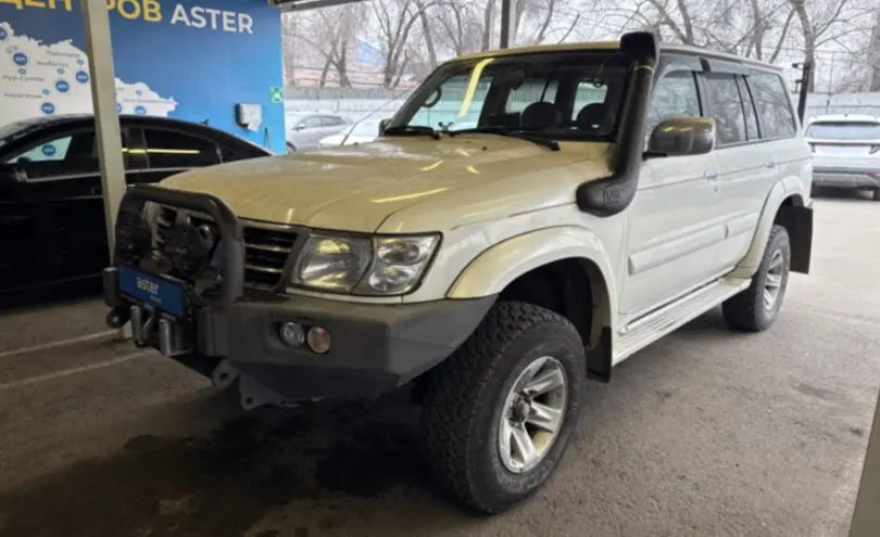 Nissan Patrol 2003 года за 10 000 000 тг. в Алматы