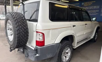 Nissan Patrol 2003 года за 10 000 000 тг. в Алматы