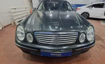 Mercedes-Benz E-Класс 2003 года за 5 000 000 тг. в Астана фото 2