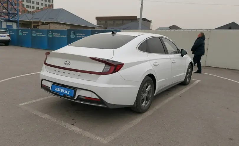 Hyundai Sonata 2020 года за 10 500 000 тг. в Шымкент фото 3