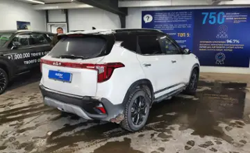 Kia Seltos 2023 года за 10 000 000 тг. в Астана фото 3