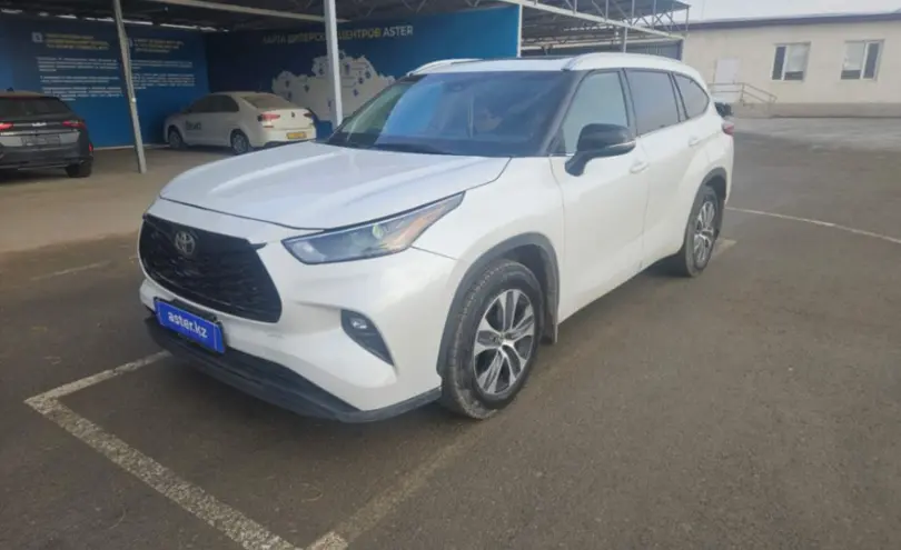 Toyota Highlander 2022 года за 31 000 000 тг. в Кызылорда