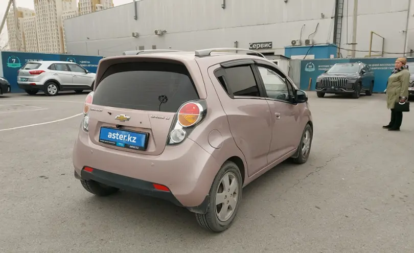 Chevrolet Spark 2011 года за 4 300 000 тг. в Шымкент фото 3