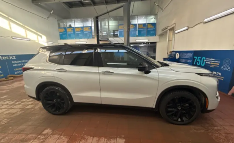 Mitsubishi Outlander 2022 года за 17 000 000 тг. в Астана фото 4