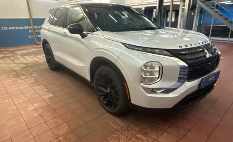 Mitsubishi Outlander 2022 года за 17 000 000 тг. в Астана фото 3