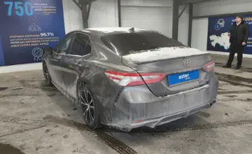 Toyota Camry 2020 года за 13 000 000 тг. в Астана фото 4