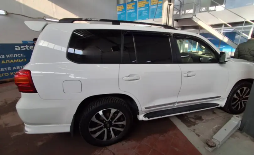 Toyota Land Cruiser 2012 года за 17 500 000 тг. в Астана фото 4