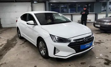 Hyundai Elantra 2019 года за 8 600 000 тг. в Астана фото 2