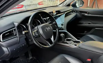 Toyota Camry 2018 года за 14 900 000 тг. в Алматы