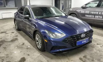 Hyundai Sonata 2020 года за 13 000 000 тг. в Астана фото 2