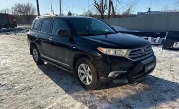 Toyota Highlander 2012 года за 13 000 000 тг. в Уральск фото 3