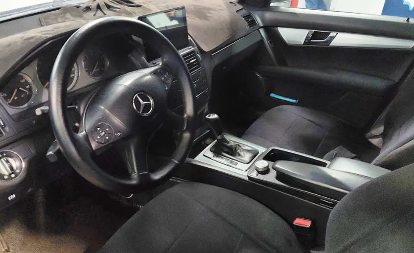 Mercedes-Benz C-Класс 2007 года за 5 700 000 тг. в Астана фото 5