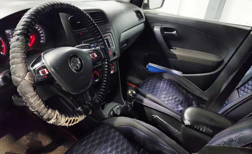 Volkswagen Polo 2015 года за 4 000 000 тг. в Астана фото 5
