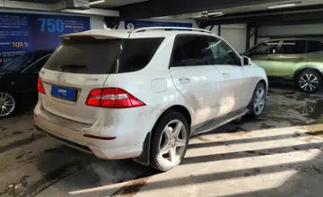 Mercedes-Benz M-Класс 2014 года за 16 000 000 тг. в Астана фото 3