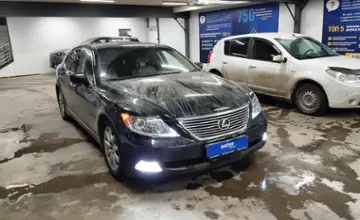Lexus LS 2008 года за 7 500 000 тг. в Астана фото 2