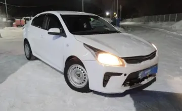 Kia Rio 2020 года за 7 000 000 тг. в Усть-Каменогорск фото 3