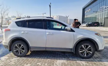 Toyota RAV4 2018 года за 12 500 000 тг. в Астана фото 4