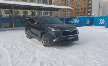 Toyota Highlander 2021 года за 22 000 000 тг. в Алматы фото 2