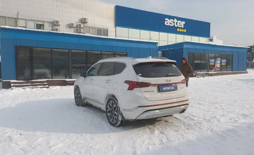Hyundai Santa Fe 2022 года за 15 000 000 тг. в Алматы фото 4