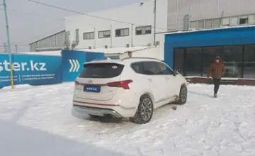 Hyundai Santa Fe 2022 года за 15 000 000 тг. в Алматы фото 3