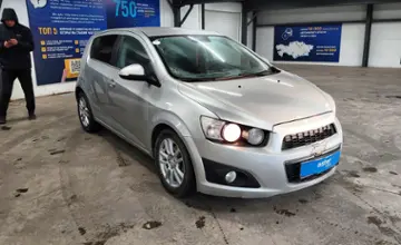 Chevrolet Aveo 2014 года за 4 200 000 тг. в Астана фото 2