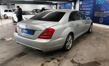 Mercedes-Benz S-Класс 2006 года за 6 500 000 тг. в Астана фото 3