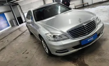Mercedes-Benz S-Класс 2006 года за 6 500 000 тг. в Астана фото 2