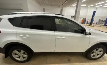 Toyota RAV4 2014 года за 9 500 000 тг. в Актобе фото 4