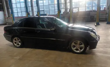 Mercedes-Benz C-Класс 2005 года за 3 500 000 тг. в Караганда фото 4
