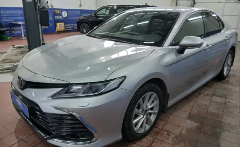 Toyota Camry 2023 года за 17 000 000 тг. в Астана
