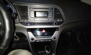Hyundai Elantra 2018 года за 7 500 000 тг. в Туркестанская область