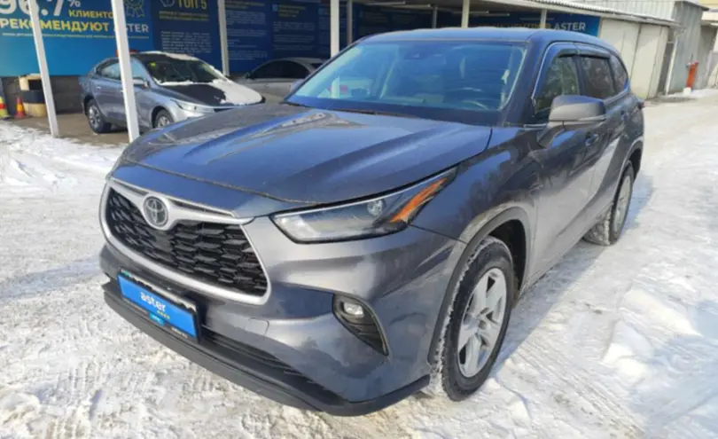 Toyota Highlander 2023 года за 19 500 000 тг. в Алматы