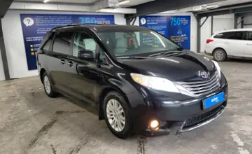 Toyota Sienna 2016 года за 14 500 000 тг. в Астана фото 2