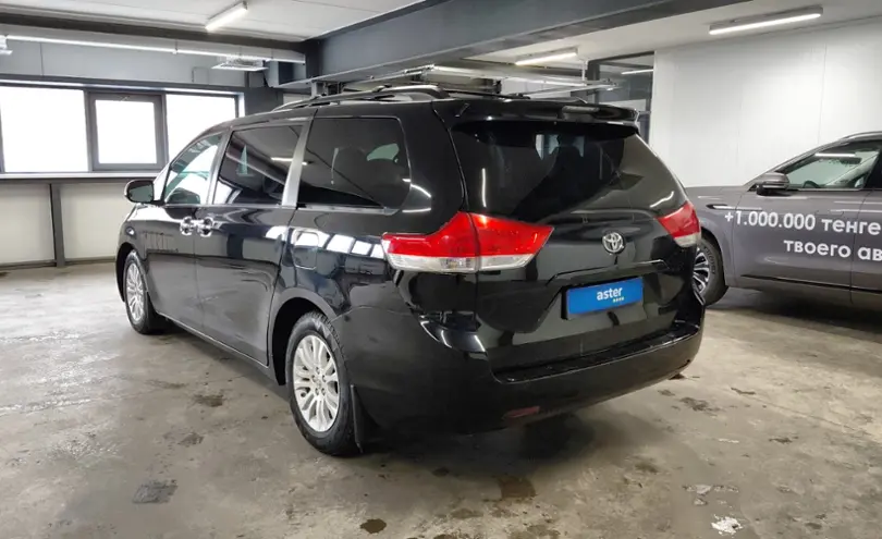 Toyota Sienna 2016 года за 14 500 000 тг. в Астана фото 4