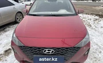 Hyundai Accent 2021 года за 7 000 000 тг. в Уральск фото 2