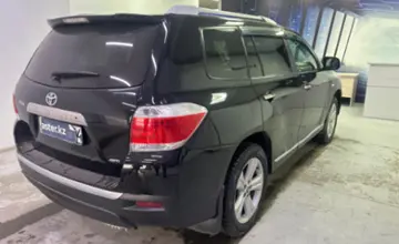 Toyota Highlander 2013 года за 12 000 000 тг. в Павлодар