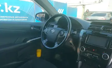 Toyota Camry 2014 года за 7 700 000 тг. в Алматы фото 5