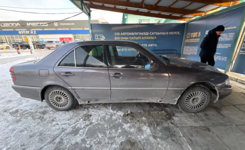 Mercedes-Benz C-Класс 1993 года за 1 600 000 тг. в Талдыкорган фото 4