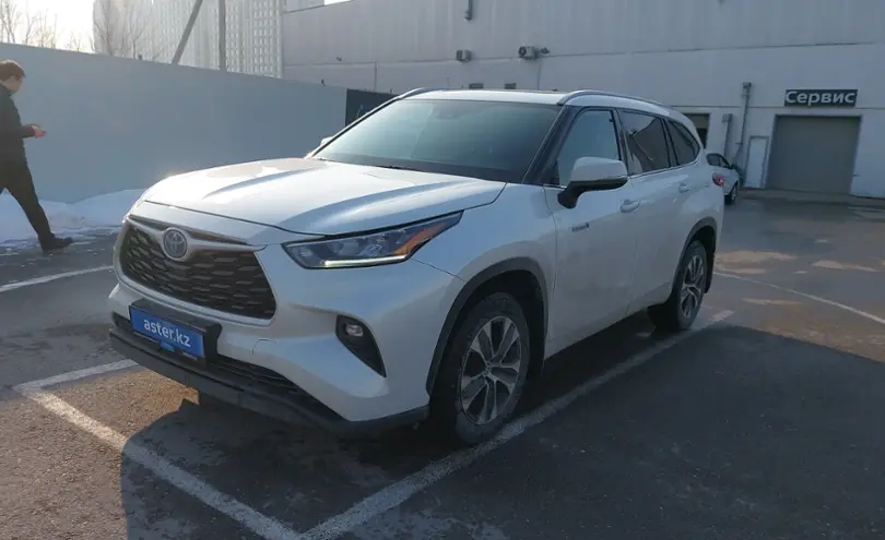 Toyota Highlander 2022 года за 22 000 000 тг. в Шымкент
