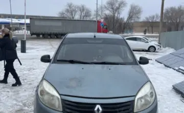 Renault Sandero 2010 года за 3 000 000 тг. в Уральск фото 2