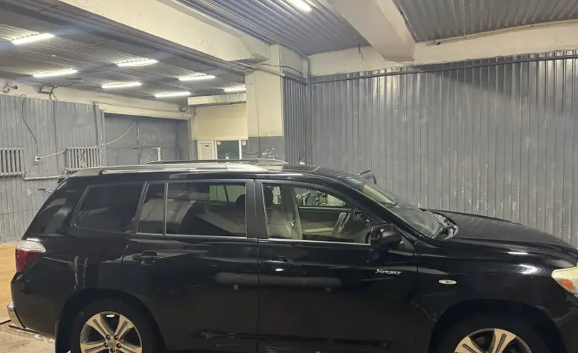 Toyota Highlander 2011 года за 10 900 000 тг. в Астана фото 2