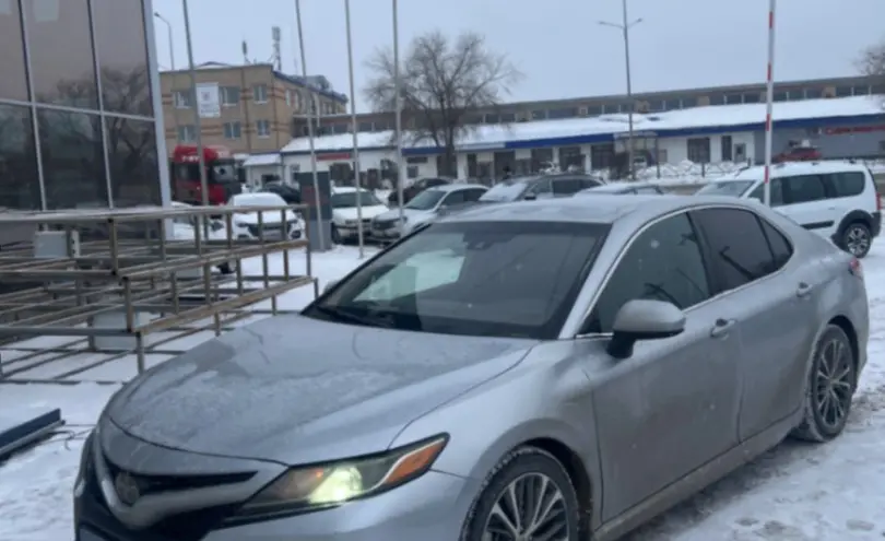 Toyota Camry 2019 года за 13 500 000 тг. в Уральск