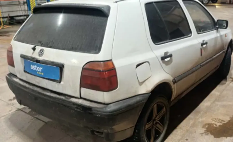 Volkswagen Golf 1992 года за 950 000 тг. в Караганда фото 5