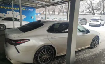 Toyota Camry 2021 года за 13 500 000 тг. в Алматы фото 4
