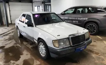 Mercedes-Benz W124 1987 года за 1 200 000 тг. в Астана фото 2