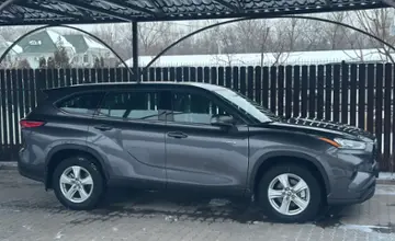 Toyota Highlander 2022 года за 27 000 000 тг. в Алматы фото 3