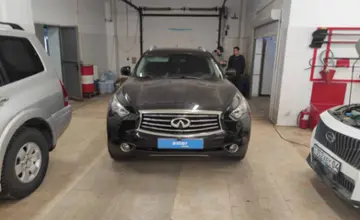 Infiniti QX70 2014 года за 13 500 000 тг. в Актобе фото 2